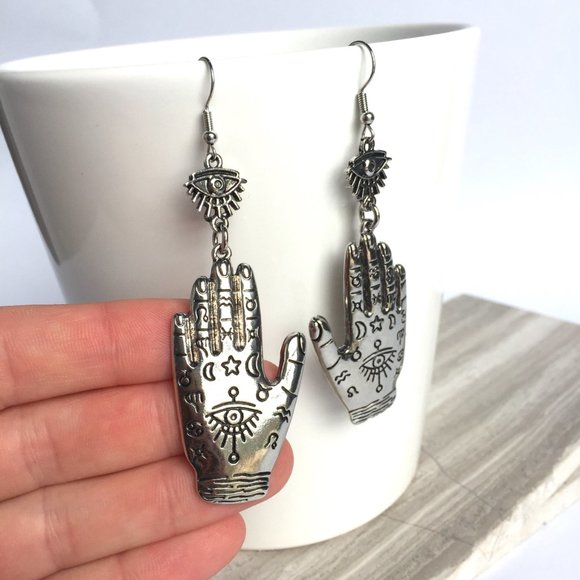 New~ Free People Celestial Gold Hand Earrings - Picture 5 of 7